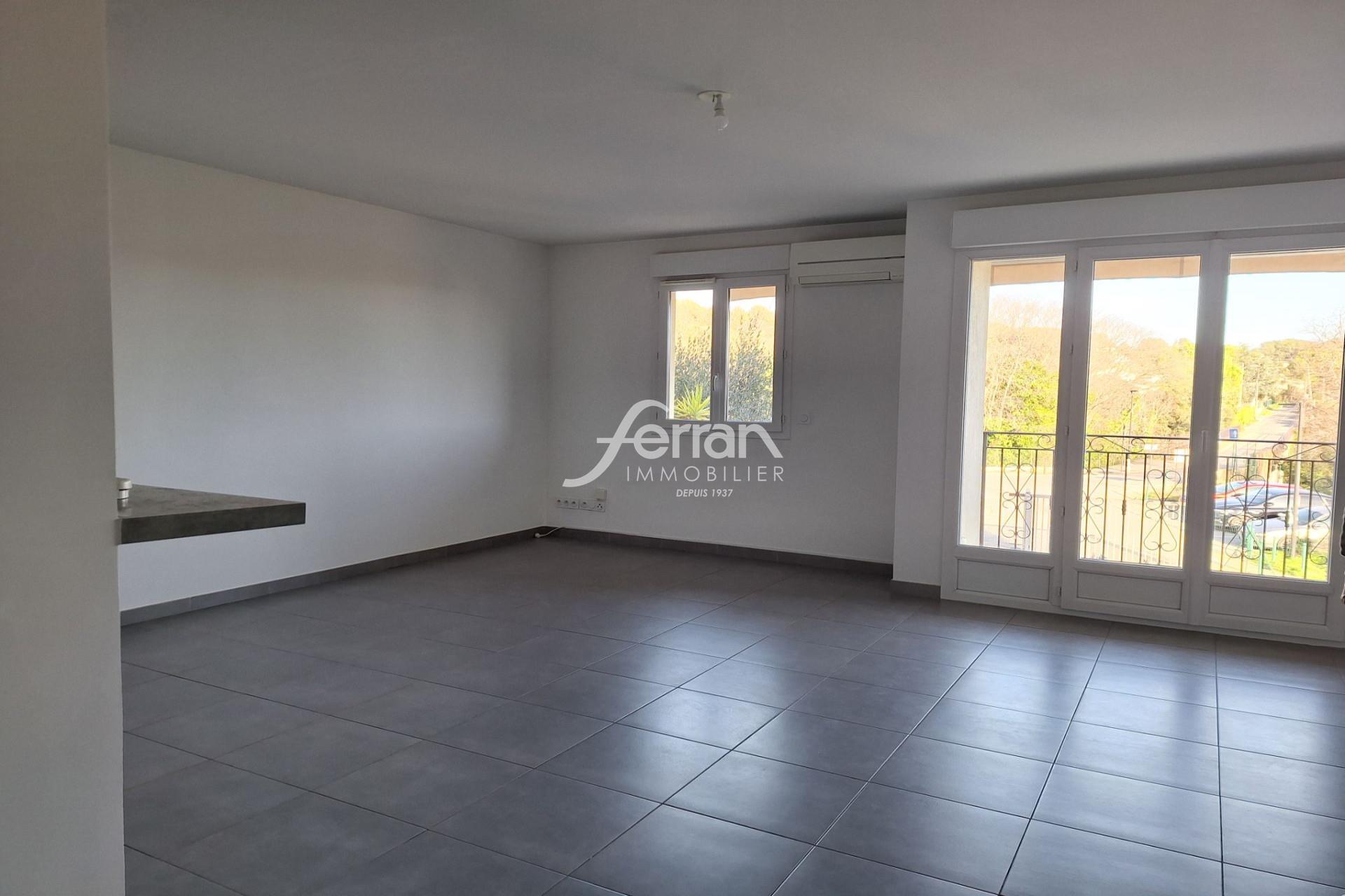 Appartement à louer, 73m², Trans-en-Provence