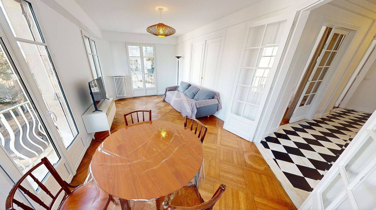 Appartement à louer, 65m², Paris 16ème