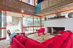 Purchase: House (01001-000)
