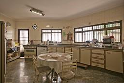 Purchase: House (01001-000)