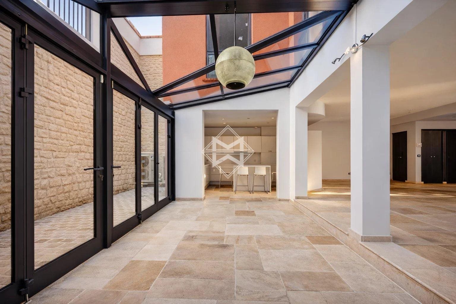 Maison à louer, 360m², Paris 14ème