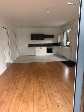 Maison à louer, 47m², Montmain