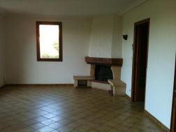 Maison à louer, 96m², Saint-Genis-les-Ollières