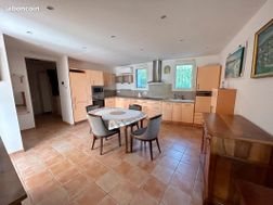 Maison à louer, 115m², Carqueiranne