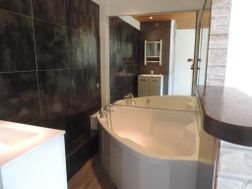 Maison à louer, 53m², Nézel