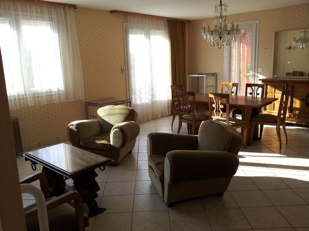 Maison à louer, 81m², Figeac