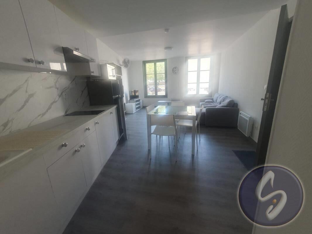 Appartement à vendre, 240m², Saint-Maixent-l'Ecole