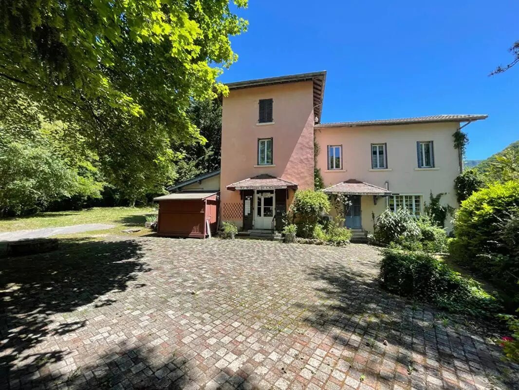 Maison à vendre, 477m², Saint-Rambert-en-Bugey