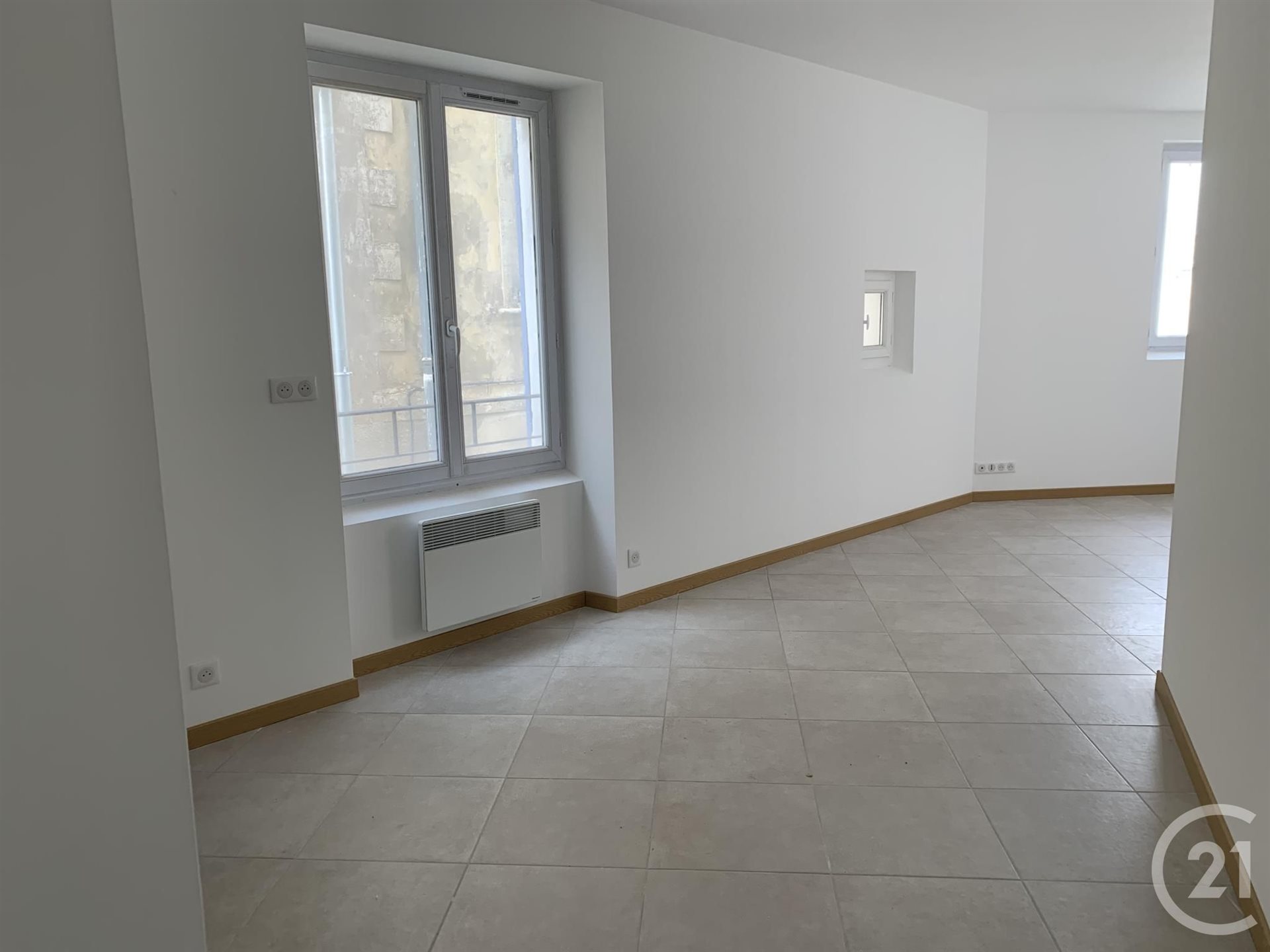 Appartement à louer, 46m², Forcalquier