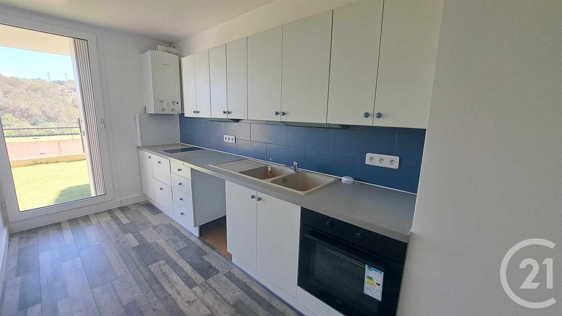 Appartement à louer, 64m², Valbonne