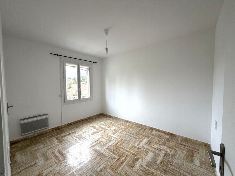 Appartement à louer, 60m², L'Isle-sur-la-Sorgue