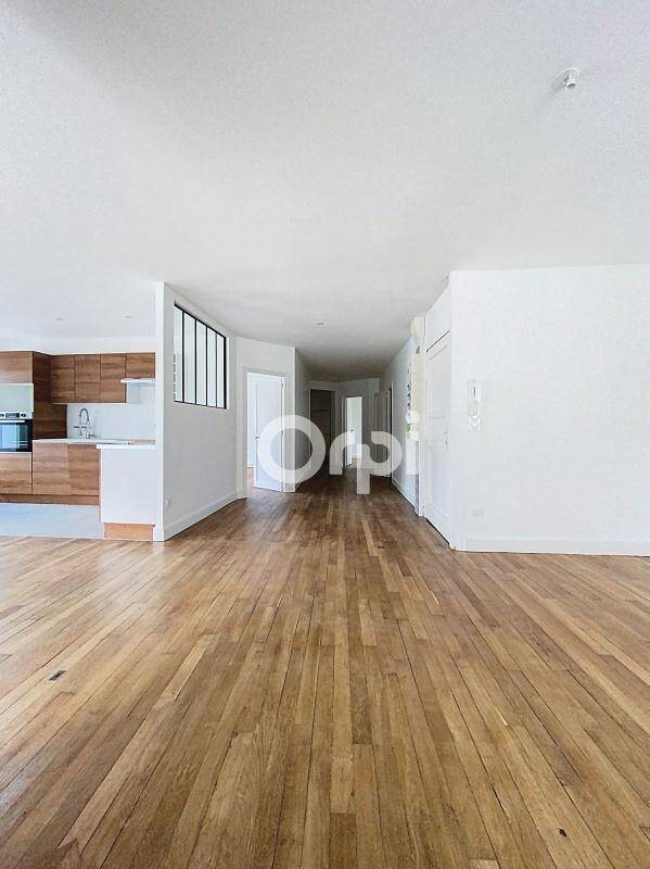 Appartement à louer, 112m², Neufchâteau