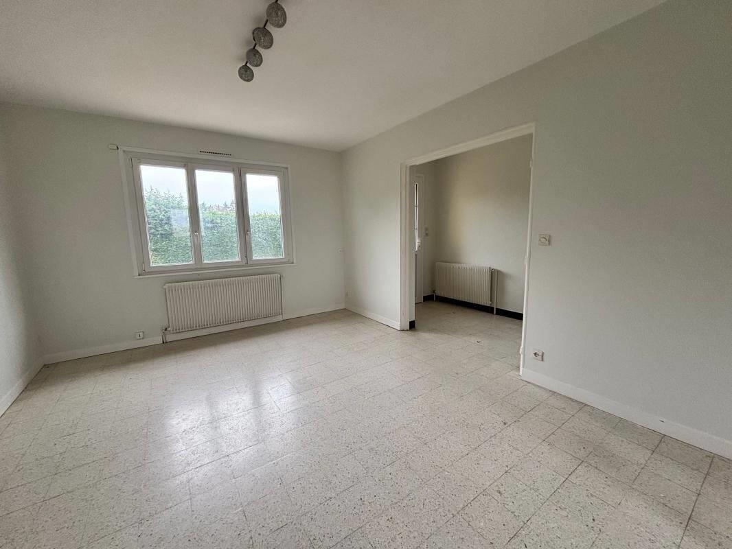 Maison à louer, 68m², Roiglise