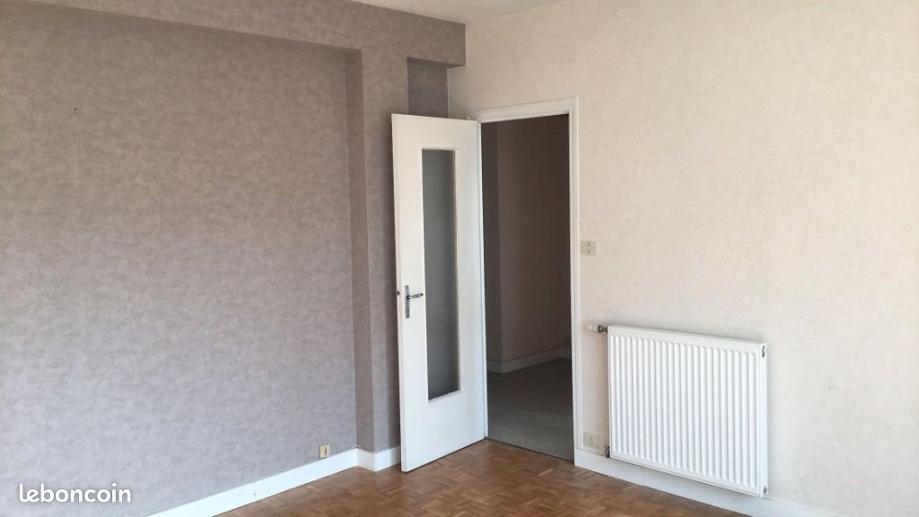 Appartement à louer, 47m², Landerneau