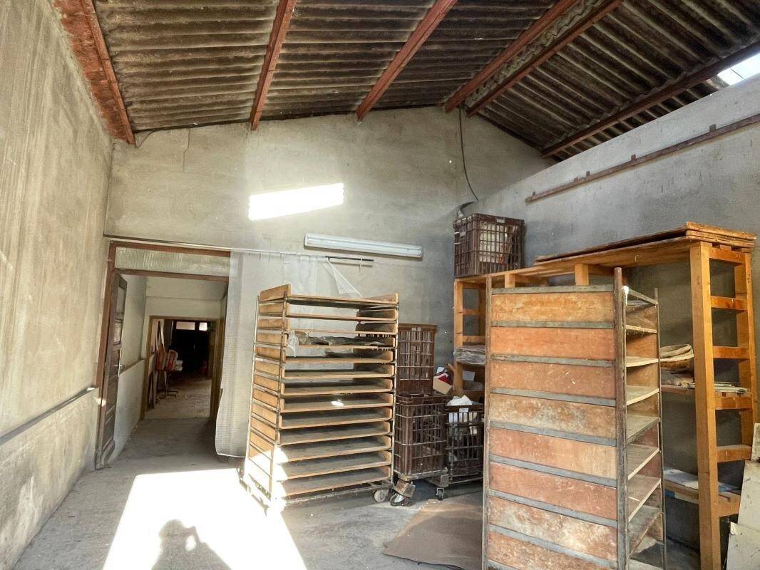 Appartement à louer, 280m², Firmi