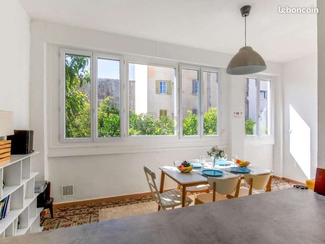 Appartement à louer, 83m², Toulon