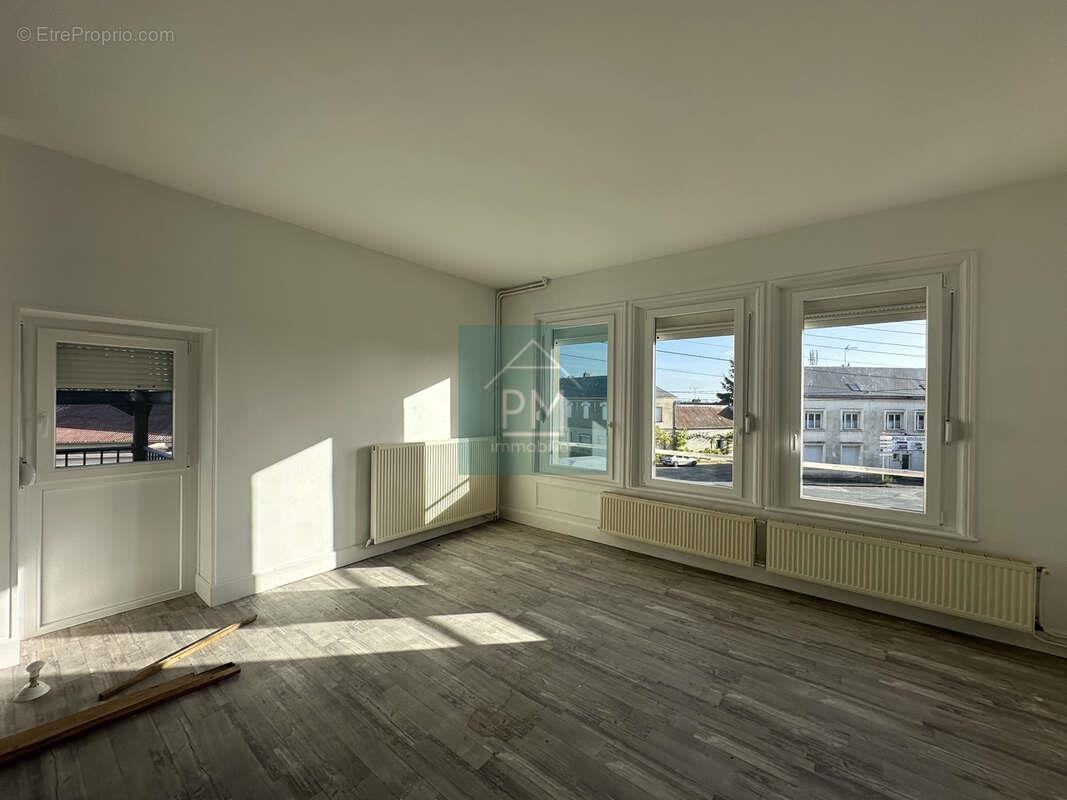 Appartement à vendre, 325m², Chaulnes