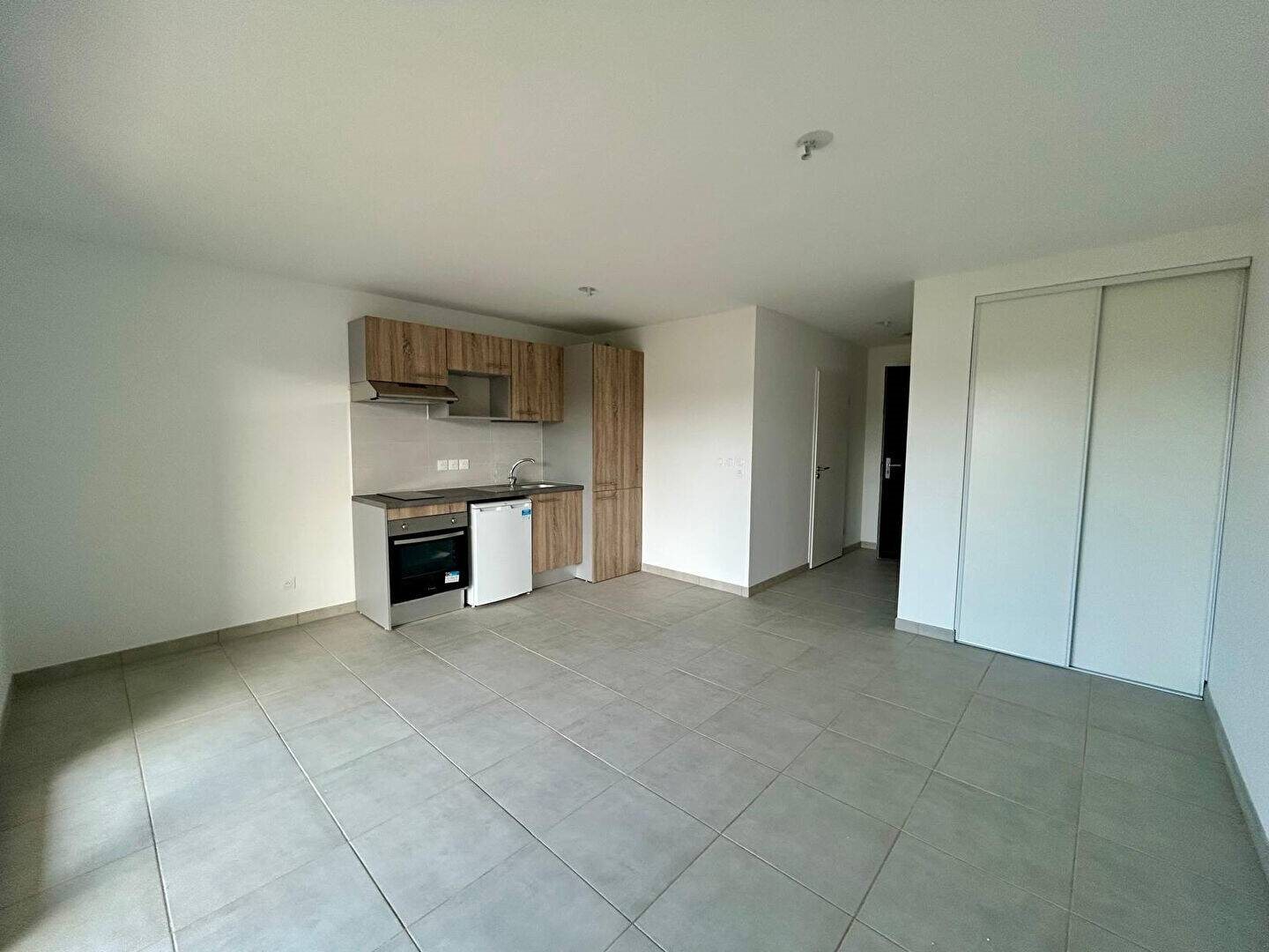 Appartement à louer, 40m², Roques