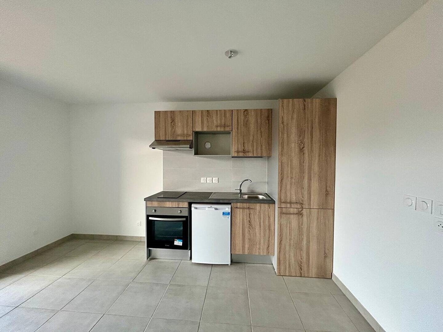 Appartement à louer, 40m², Roques