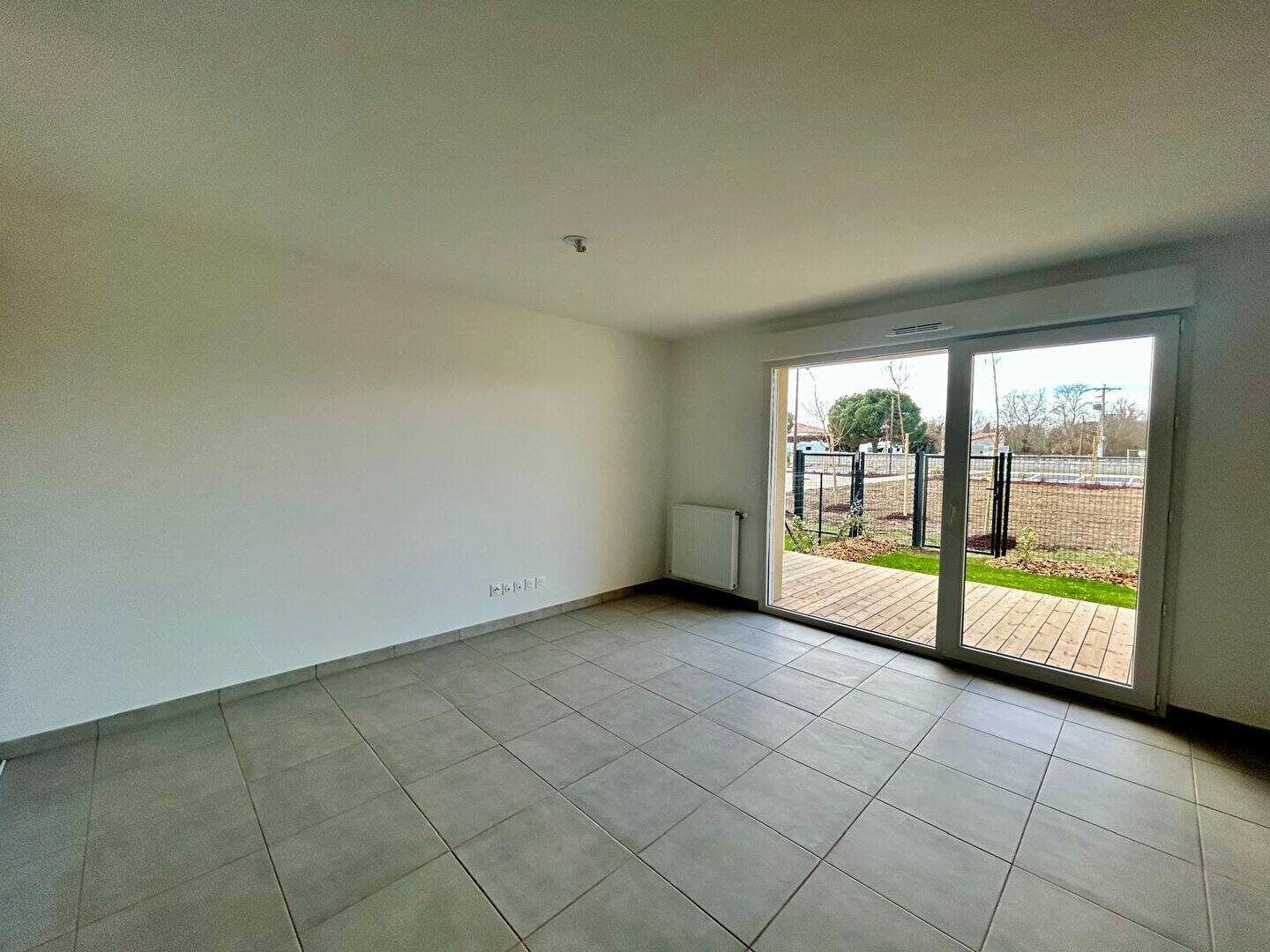 Appartement à louer, 40m², Roques
