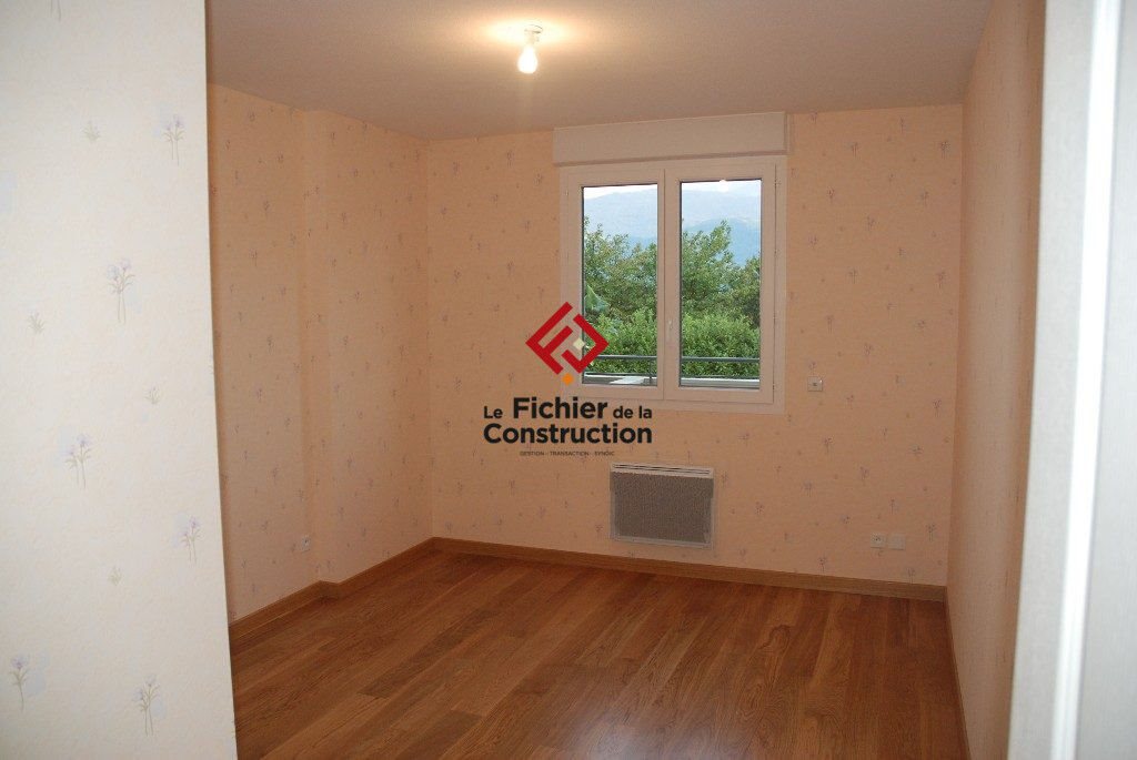 Appartement à louer, 68m², Saint-Ismier