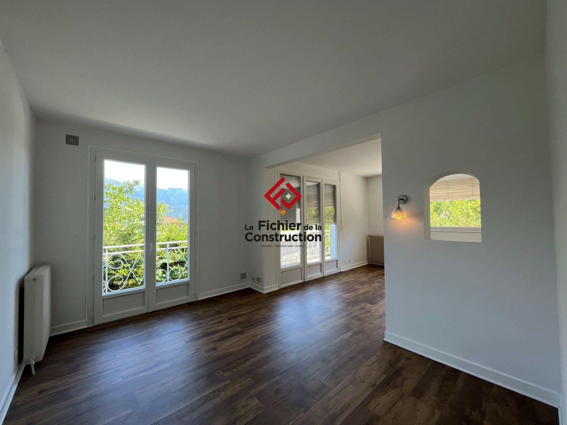 Maison à louer, 112m², Saint-Ismier