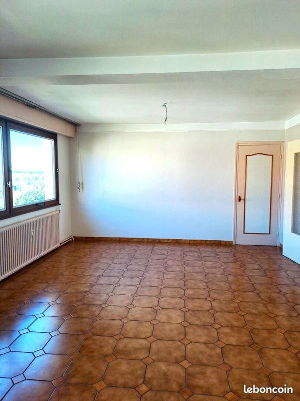 Appartement à louer, 113m², Saint-Max