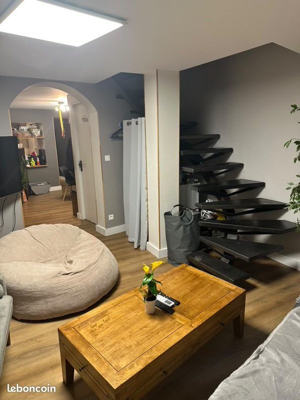 Maison à louer, 54m², Chalain-le-Comtal