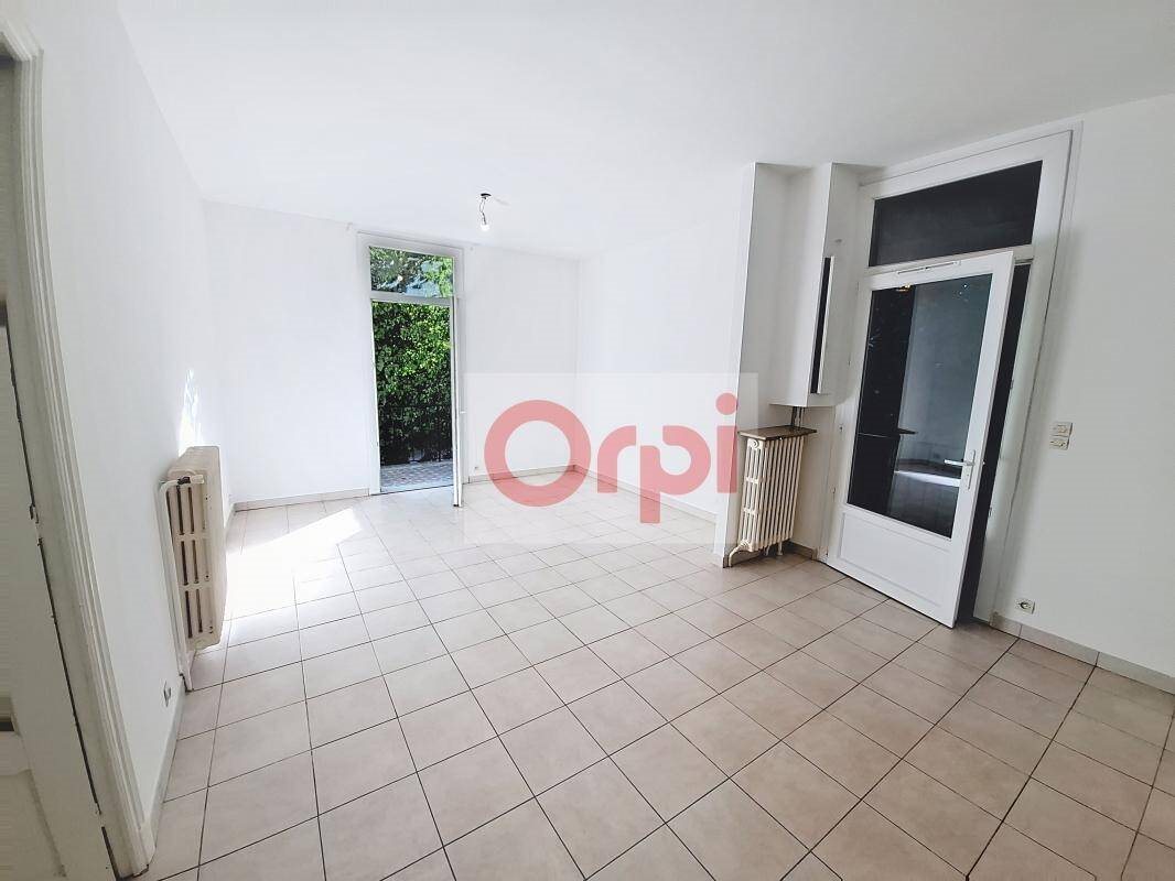 Maison à louer, 80m², Saint-Laurent-du-Var