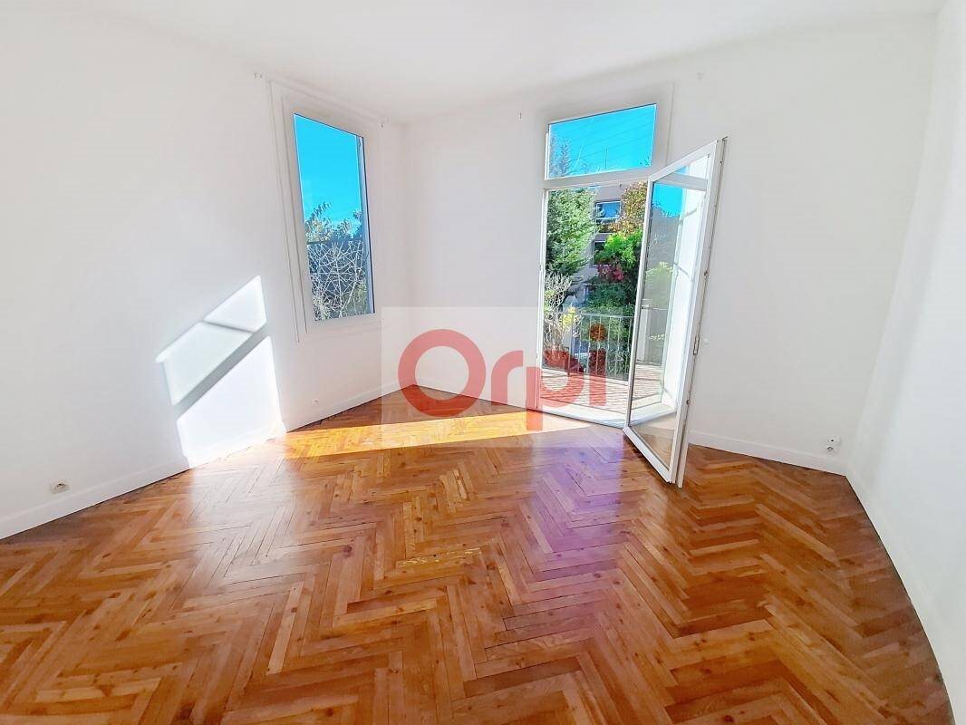 Maison à louer, 80m², Saint-Laurent-du-Var