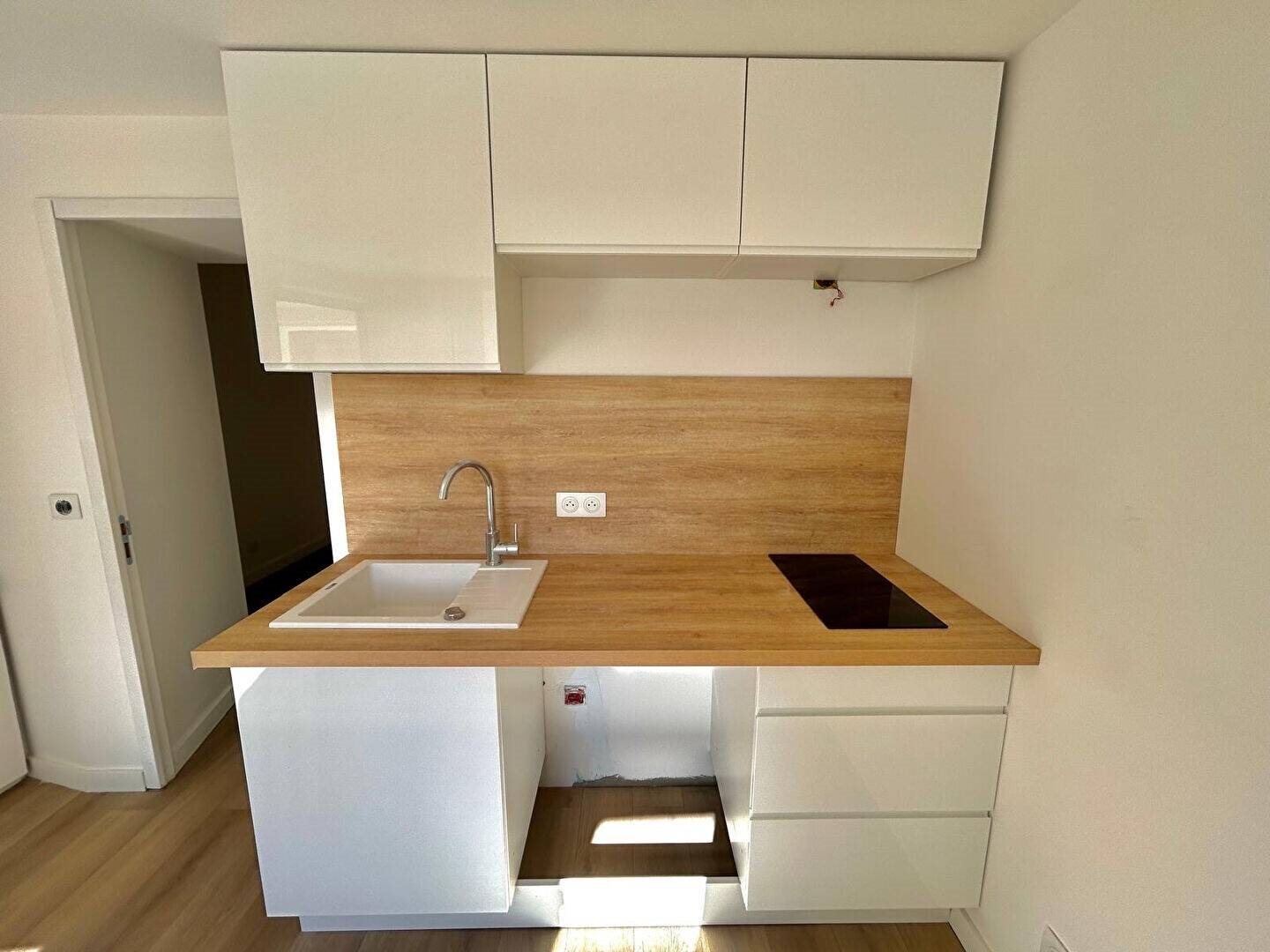 Appartement à louer, 18m², Peymeinade