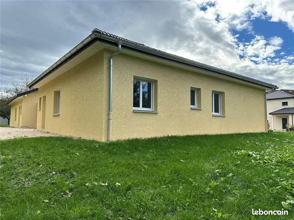 Maison à louer, 98m², Massignieu-de-Rives