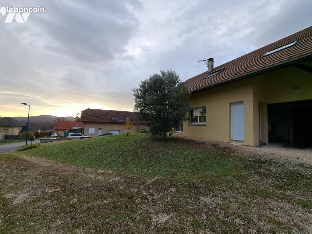 Maison à louer, 150m², Culoz