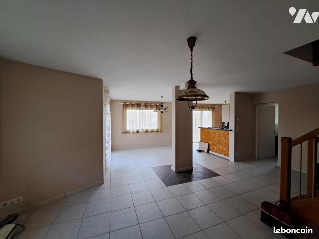 Maison à louer, 150m², Culoz