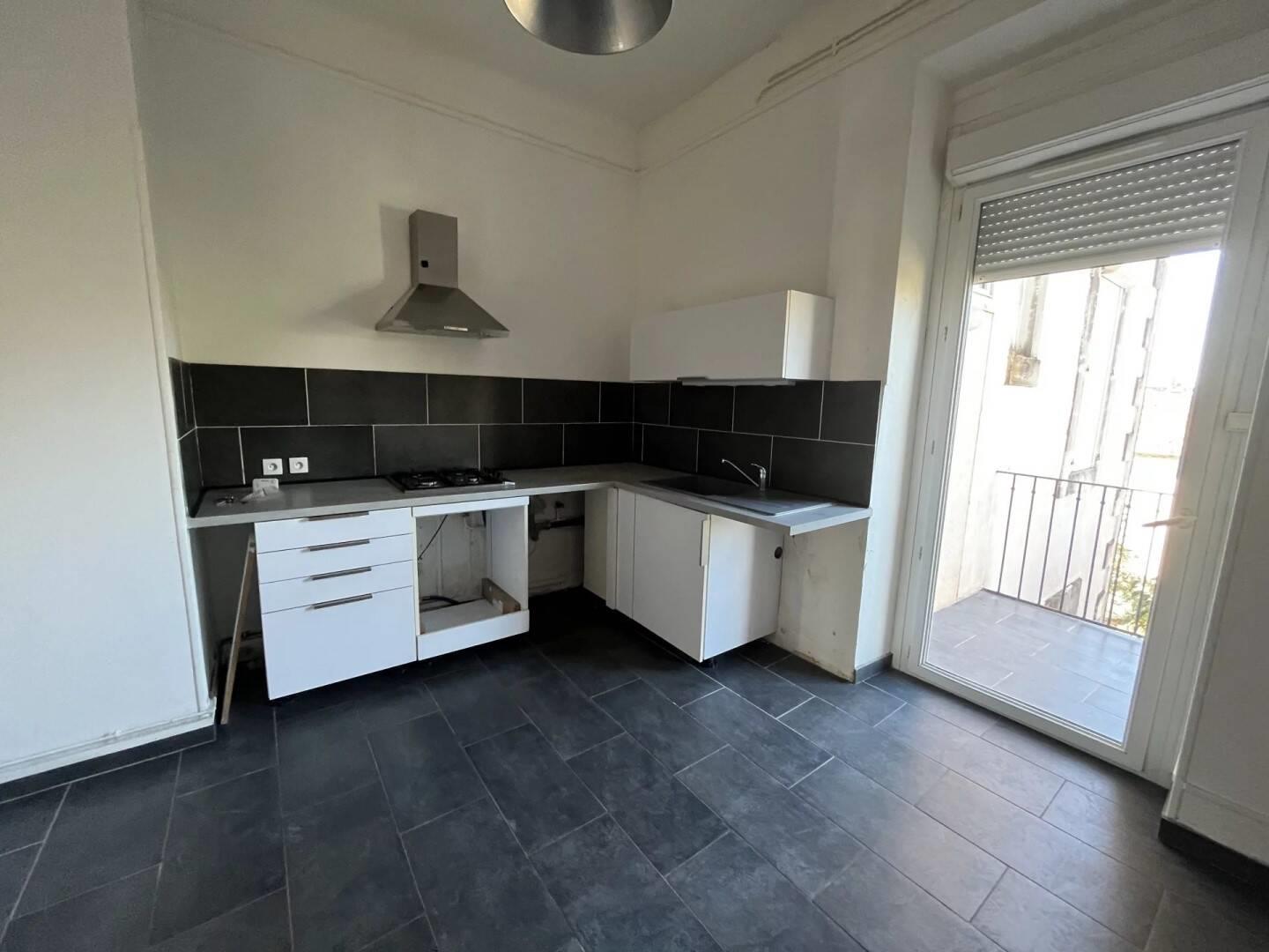 Appartement à louer, 87m², Nîmes