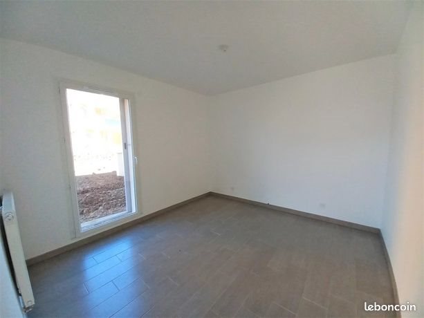 Appartement à louer, 43m², Le Puy-Sainte-Réparade