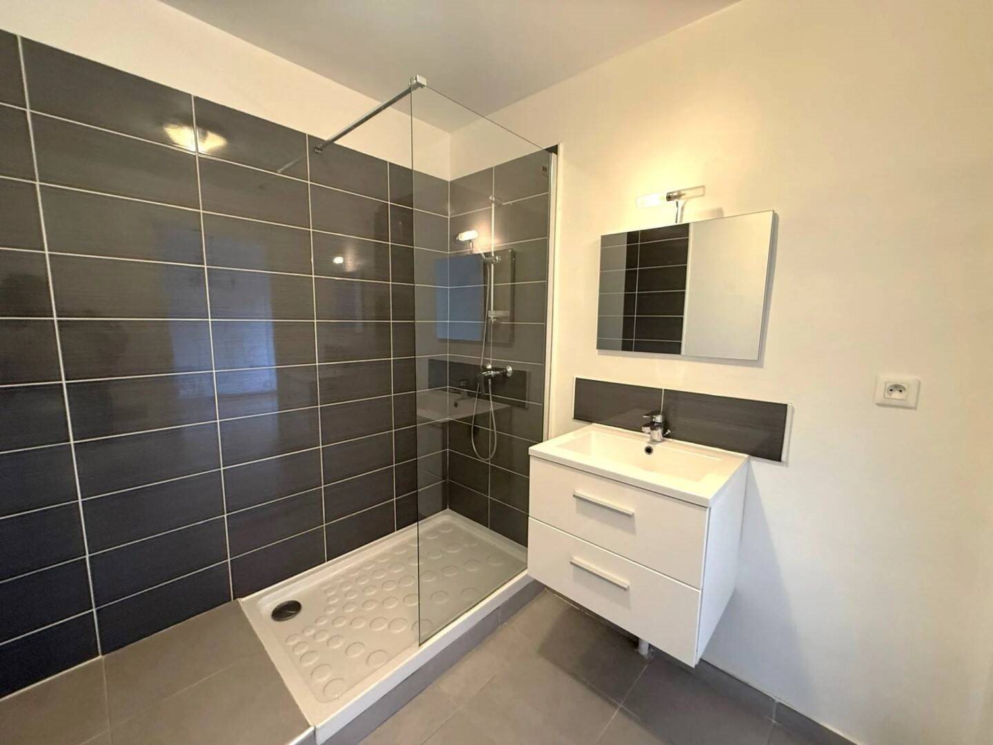 Appartement à louer, 28m², Marseille 10ème