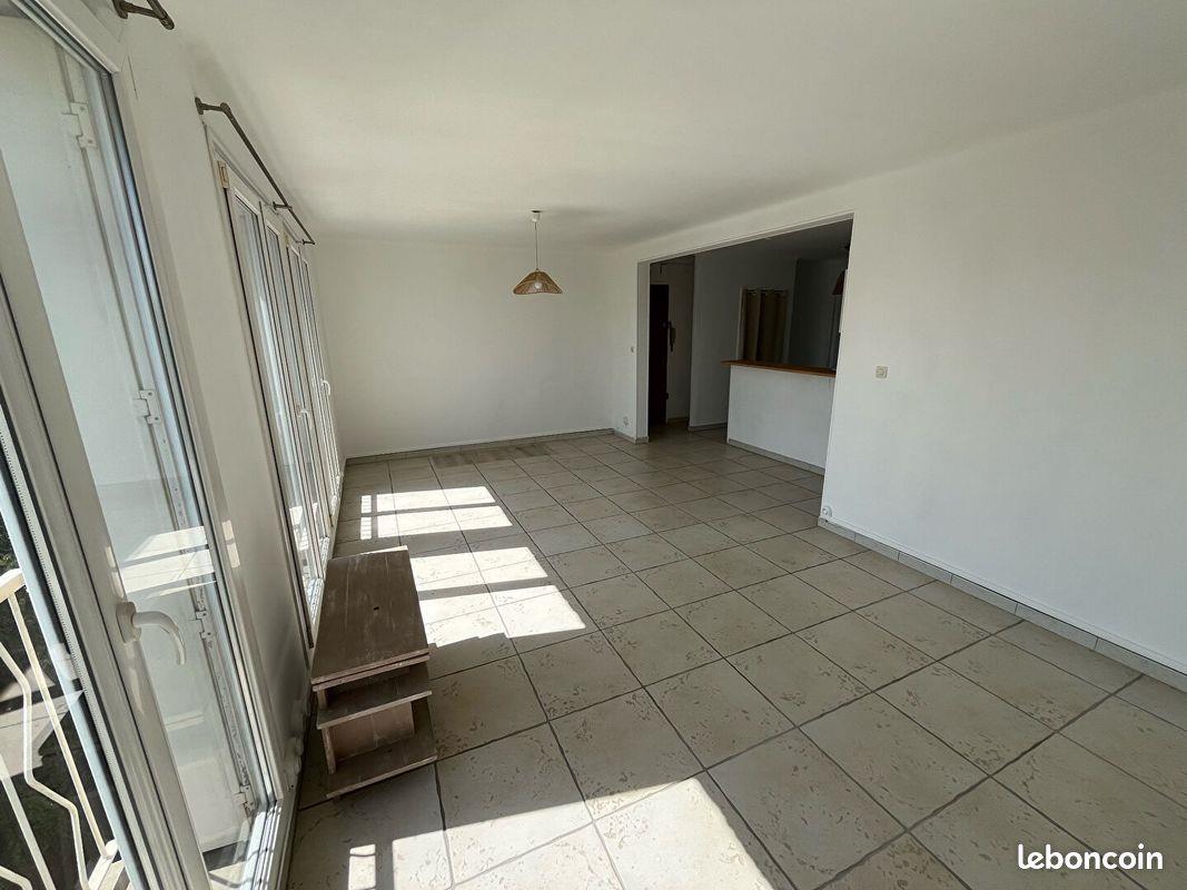Appartement à louer, 69m², Aix-en-Provence