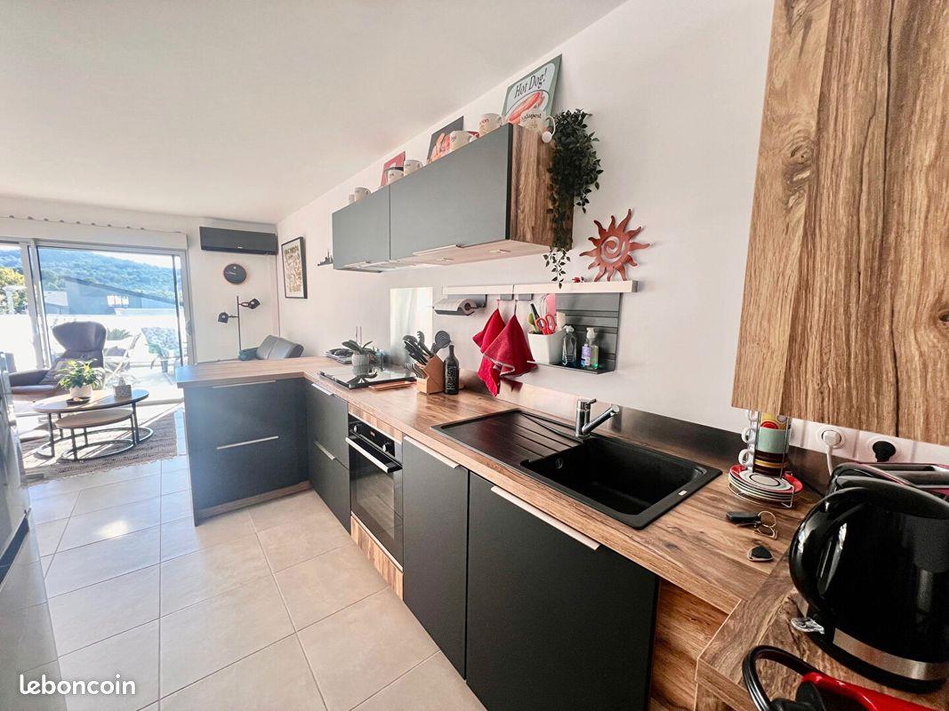 Appartement à vendre, 69m², Le Tholonet