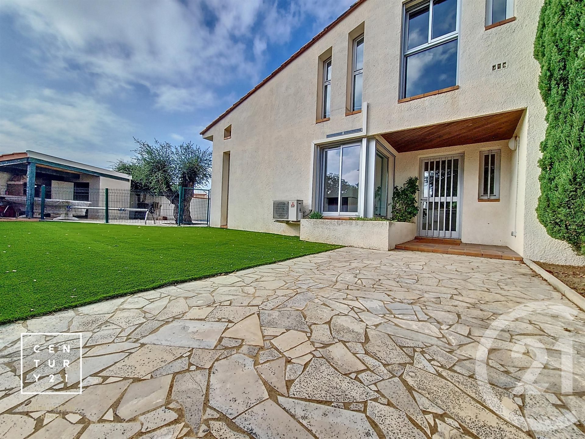 Maison à louer, 196m², Saint-Estève
