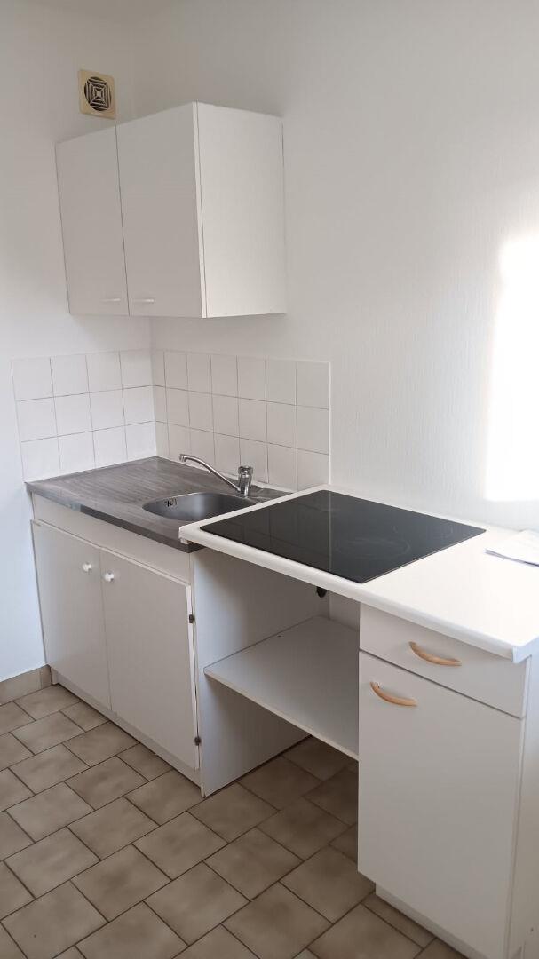Appartement à louer, 46m², Neuville-de-Poitou