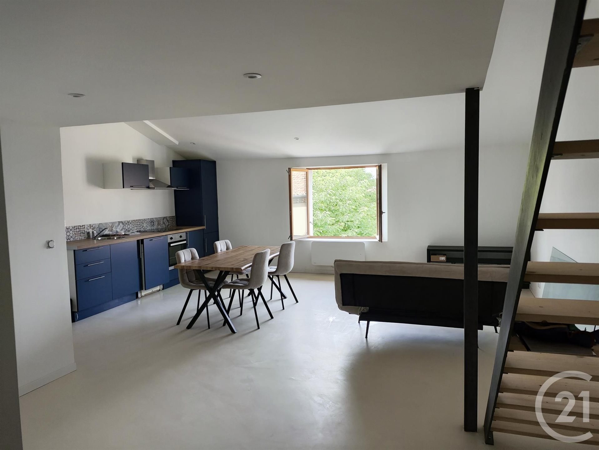 Appartement à louer, 48m², Trets
