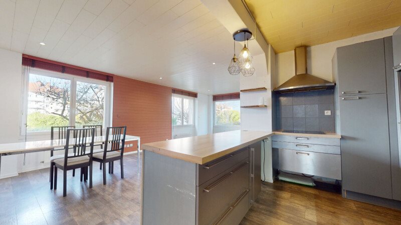 Appartement à vendre, 137m², Besançon