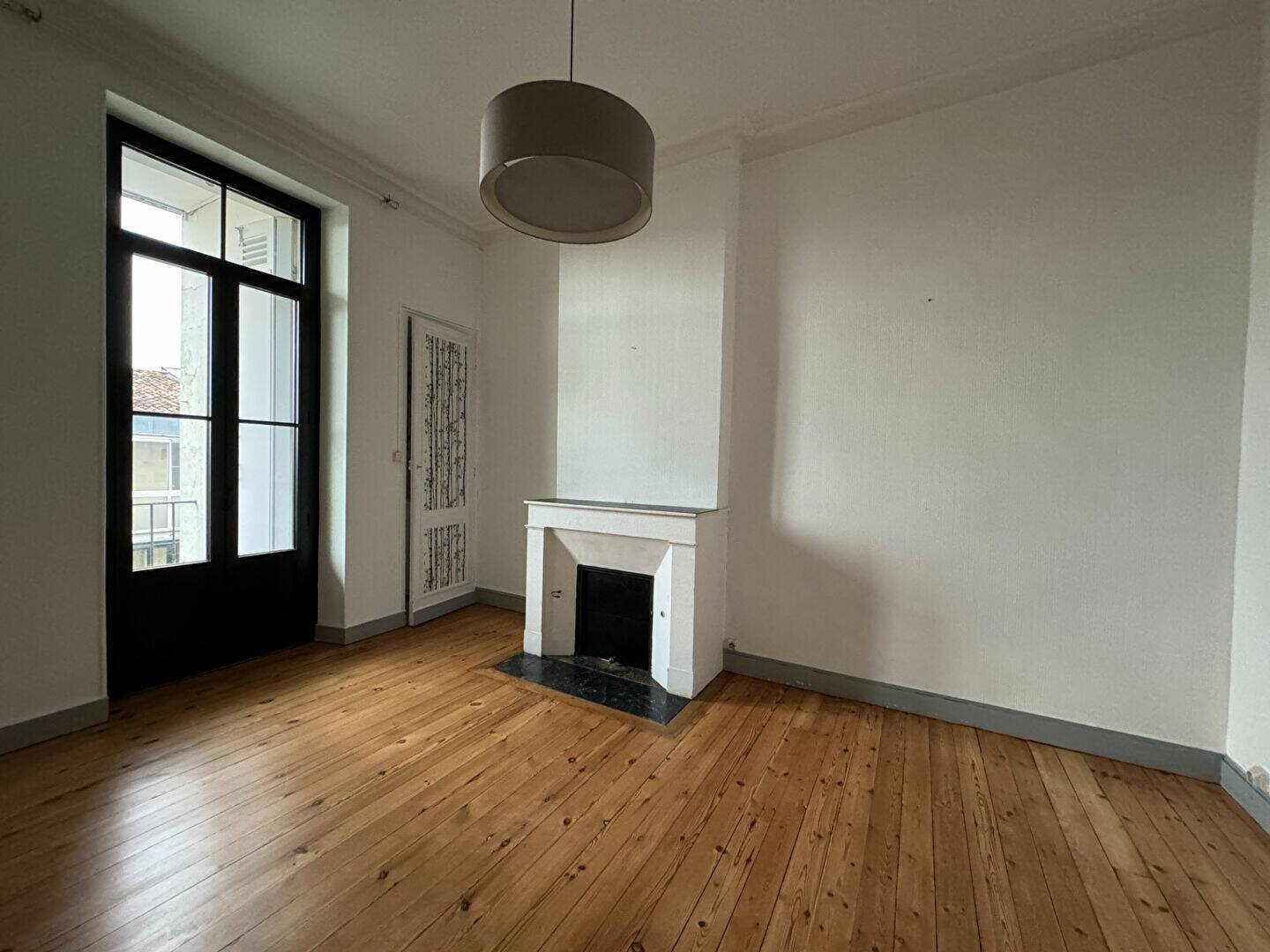 Appartement à louer, 53m², Bordeaux