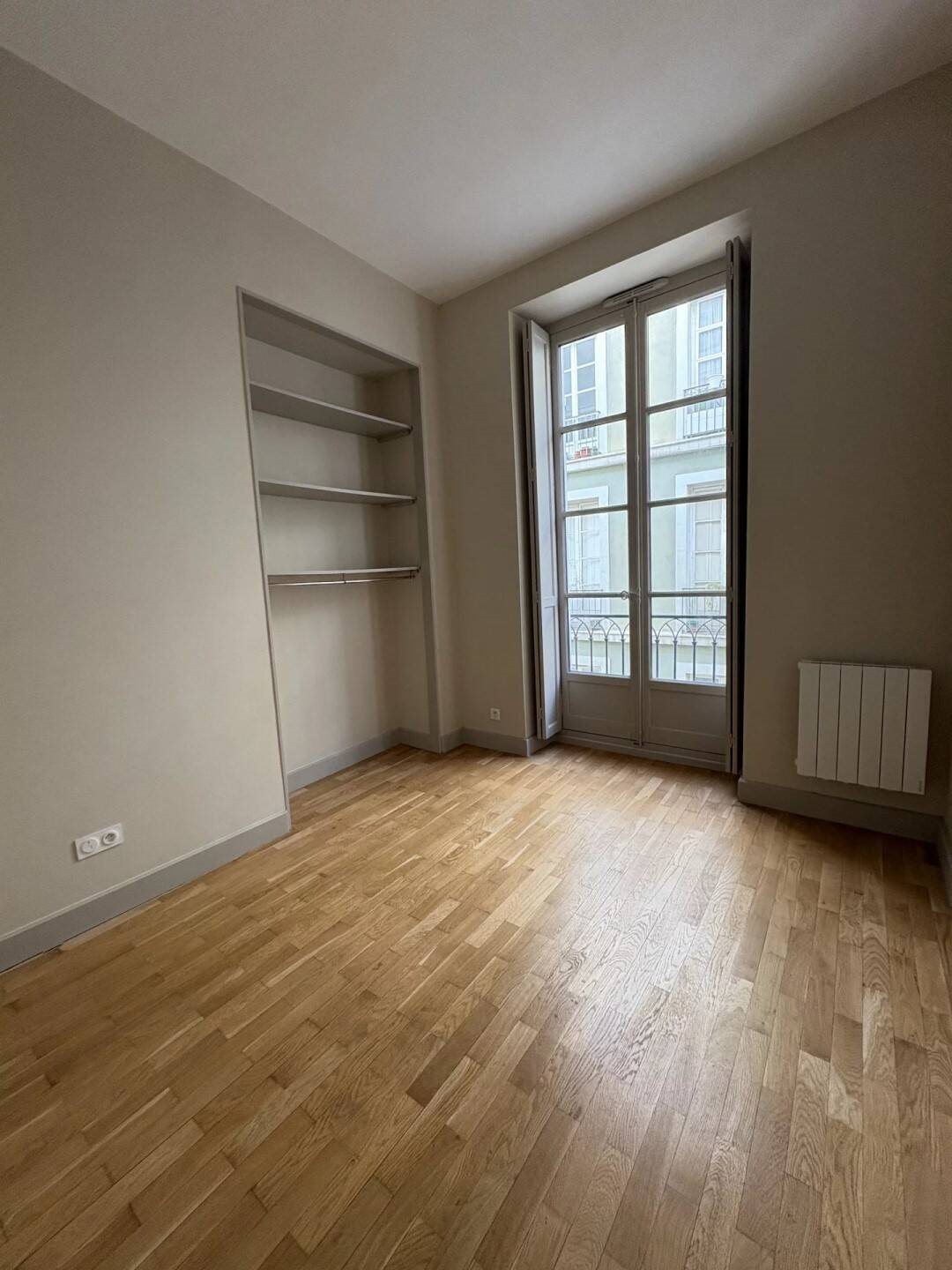 Appartement à louer, 77m², Grenoble