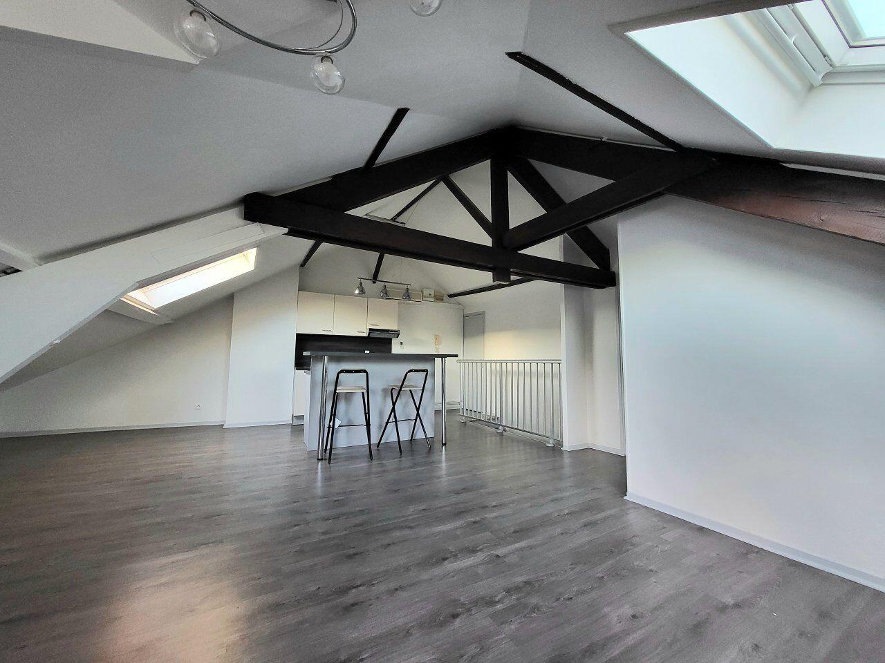 Appartement à louer, 37m², Illies