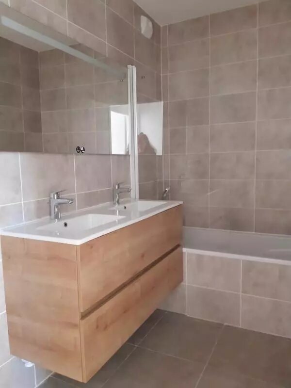 Maison à louer, 133m², Décines-Charpieu