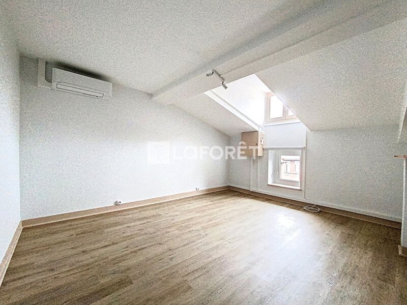 Appartement à louer, 28m², Fontaines-sur-Saône