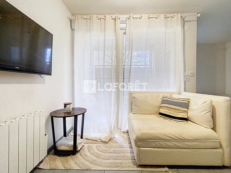 Appartement à louer, 27m², Sathonay-Camp