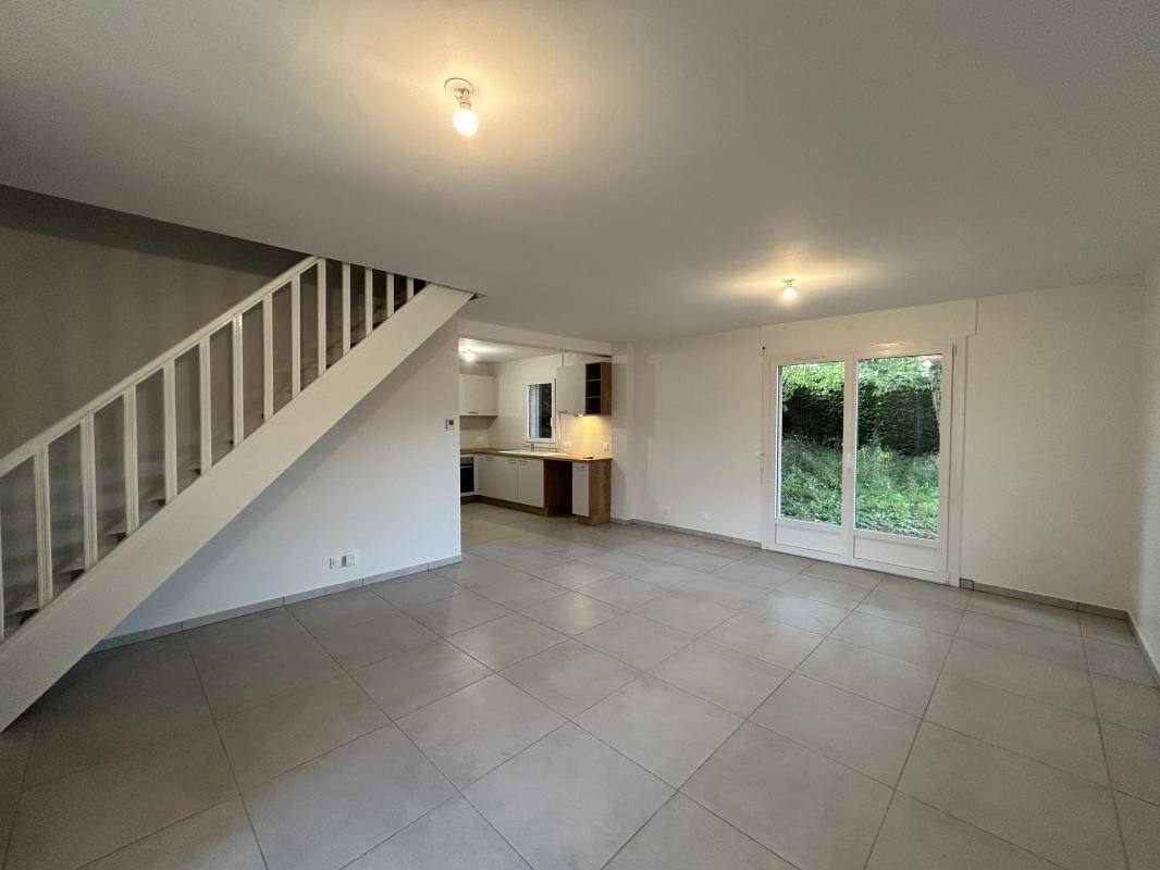Maison à louer, 88m², Sillingy